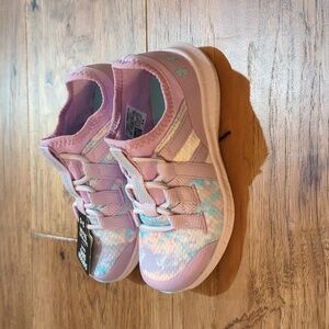 Girls size 11 BRAND NEW SHOES Under Armour